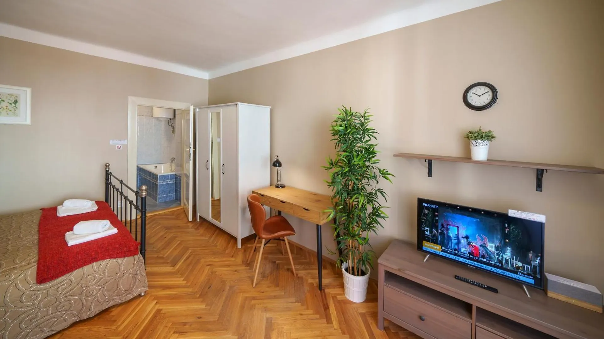 Old Town - 3 Bedroom 3 Bathroom Kitchen Prag